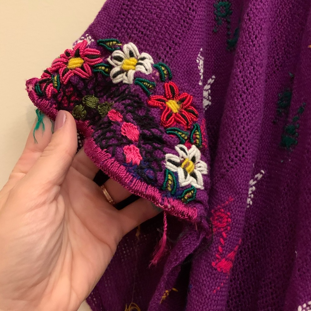 Boho Embroidered Poncho - Picture 5 of 8